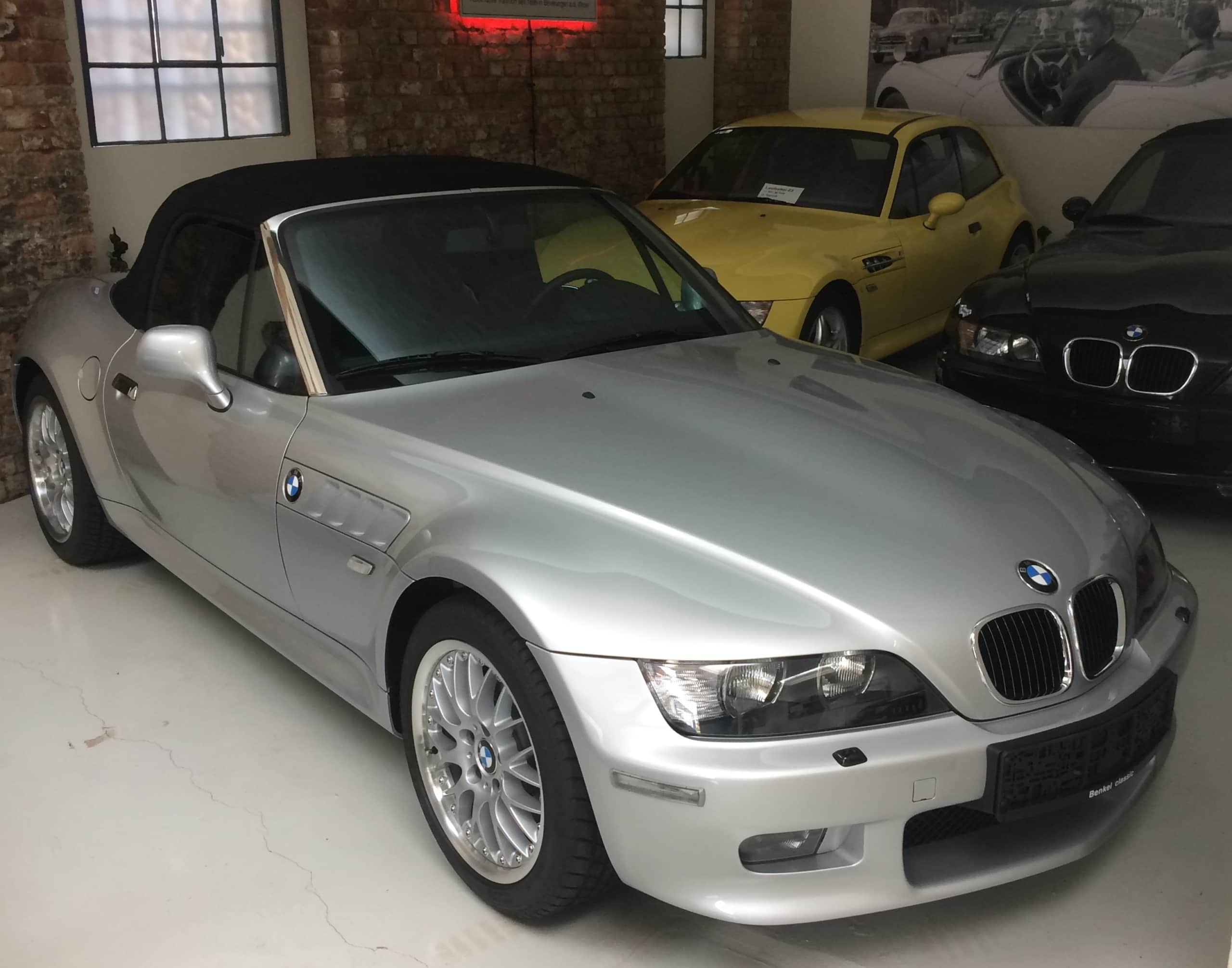 BMW-Z3-3.0-Roadster-in-silber