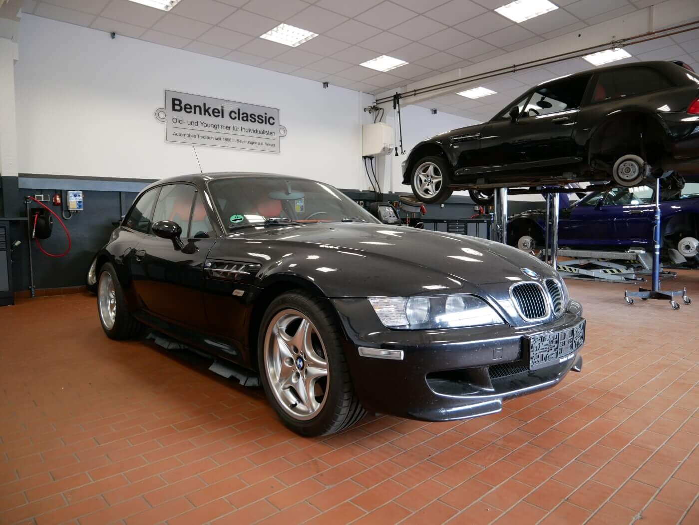 Frisch eingetroffen: BMW Z3M Coupé cosmosschwarz - Autohaus Benkel