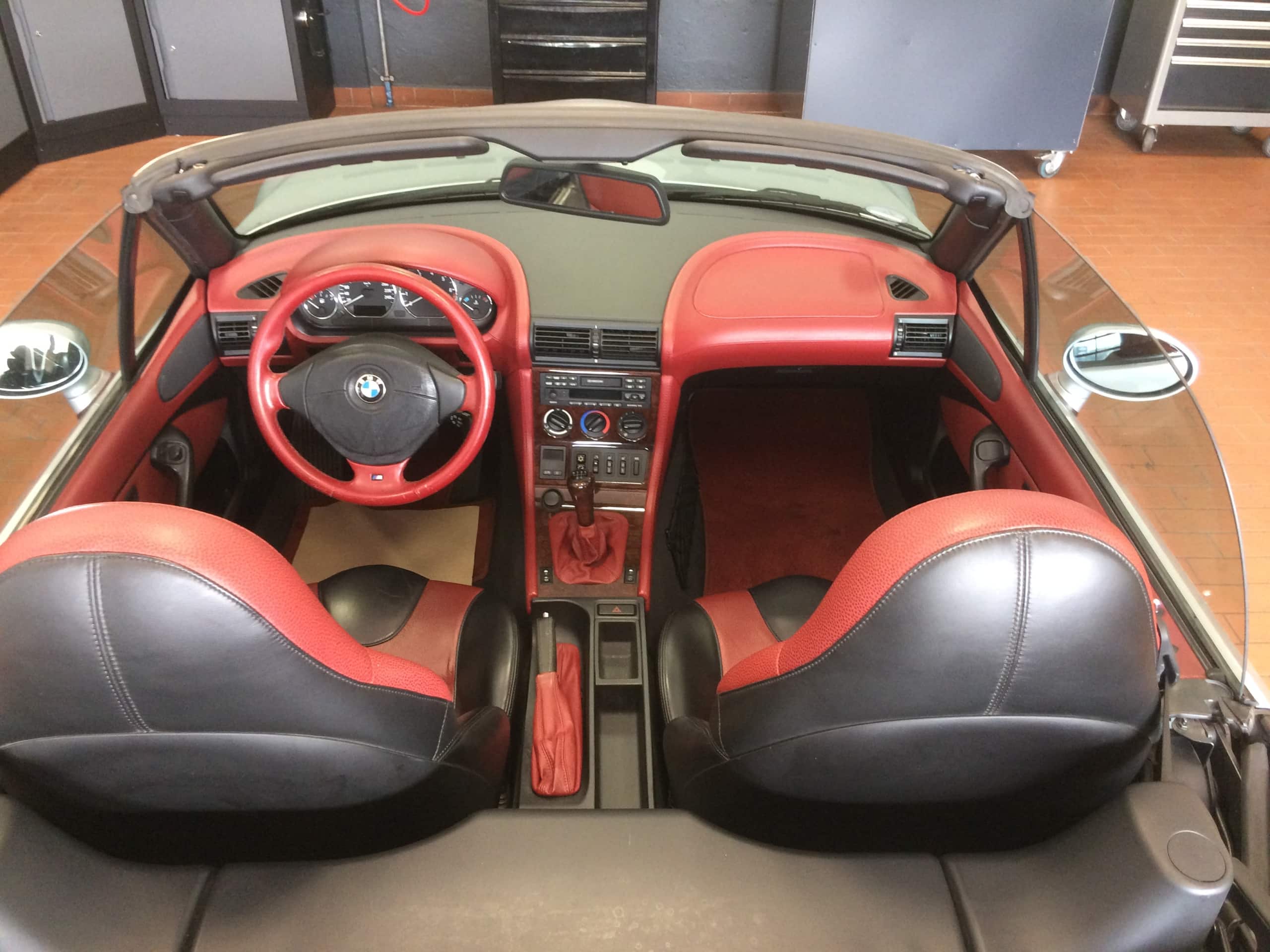BMW Z3 2.8 Roadster Individual erweiterte Lederausstattung