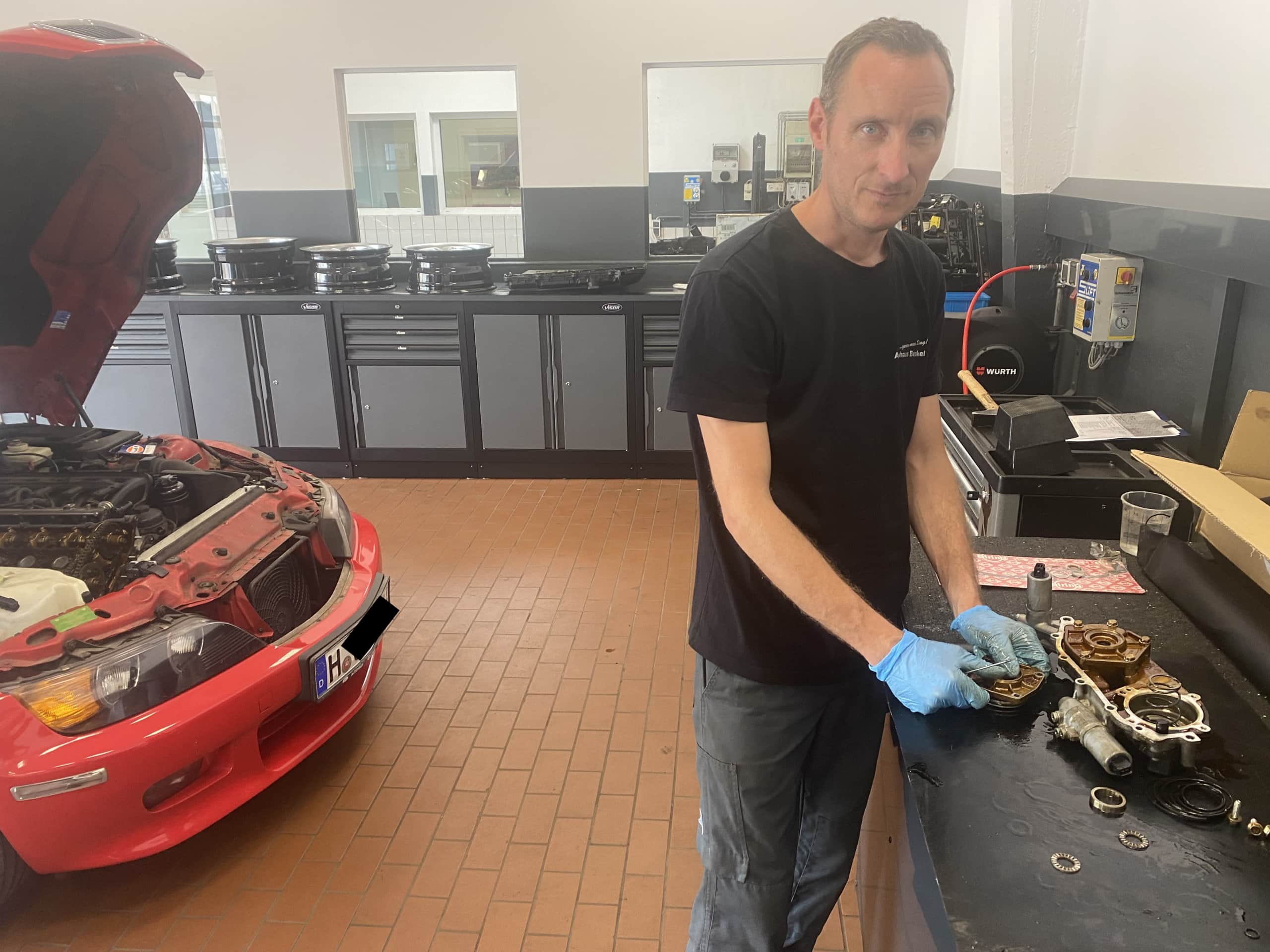 BMW Z3 Service in unserer eigenen ClassicWerkstatt Autohaus Benkel
