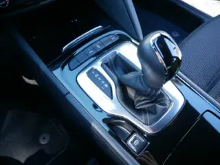 Fahrzeugabbildung Pössl Vanster Peugeot 180 PS Automatik