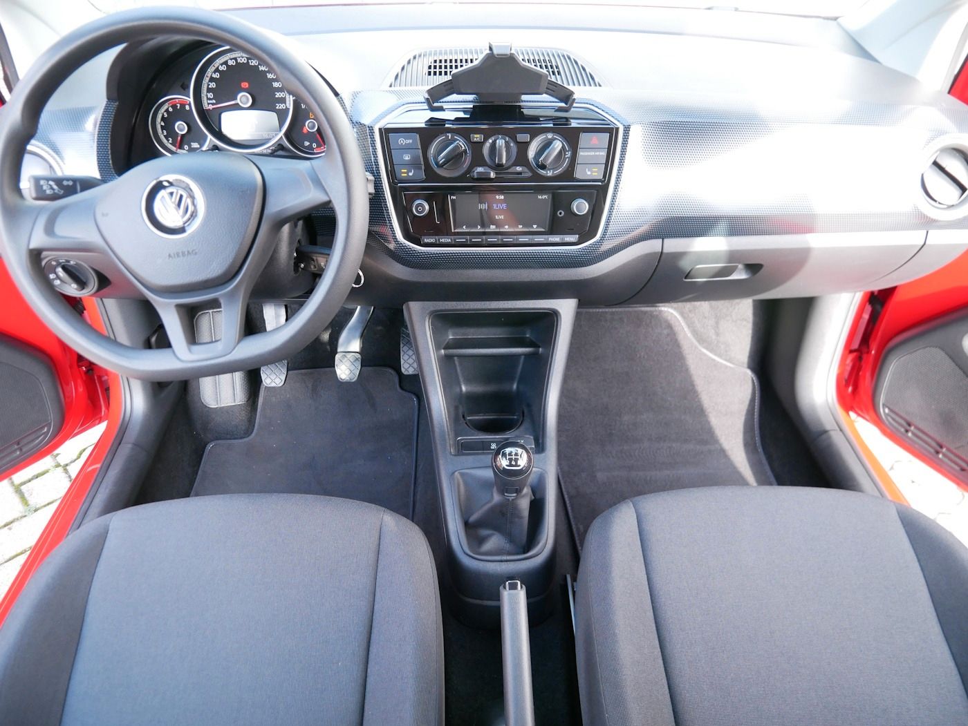 Fahrzeugabbildung Volkswagen up! 1.0 BMT move Sitzheizung Klima NSW USB
