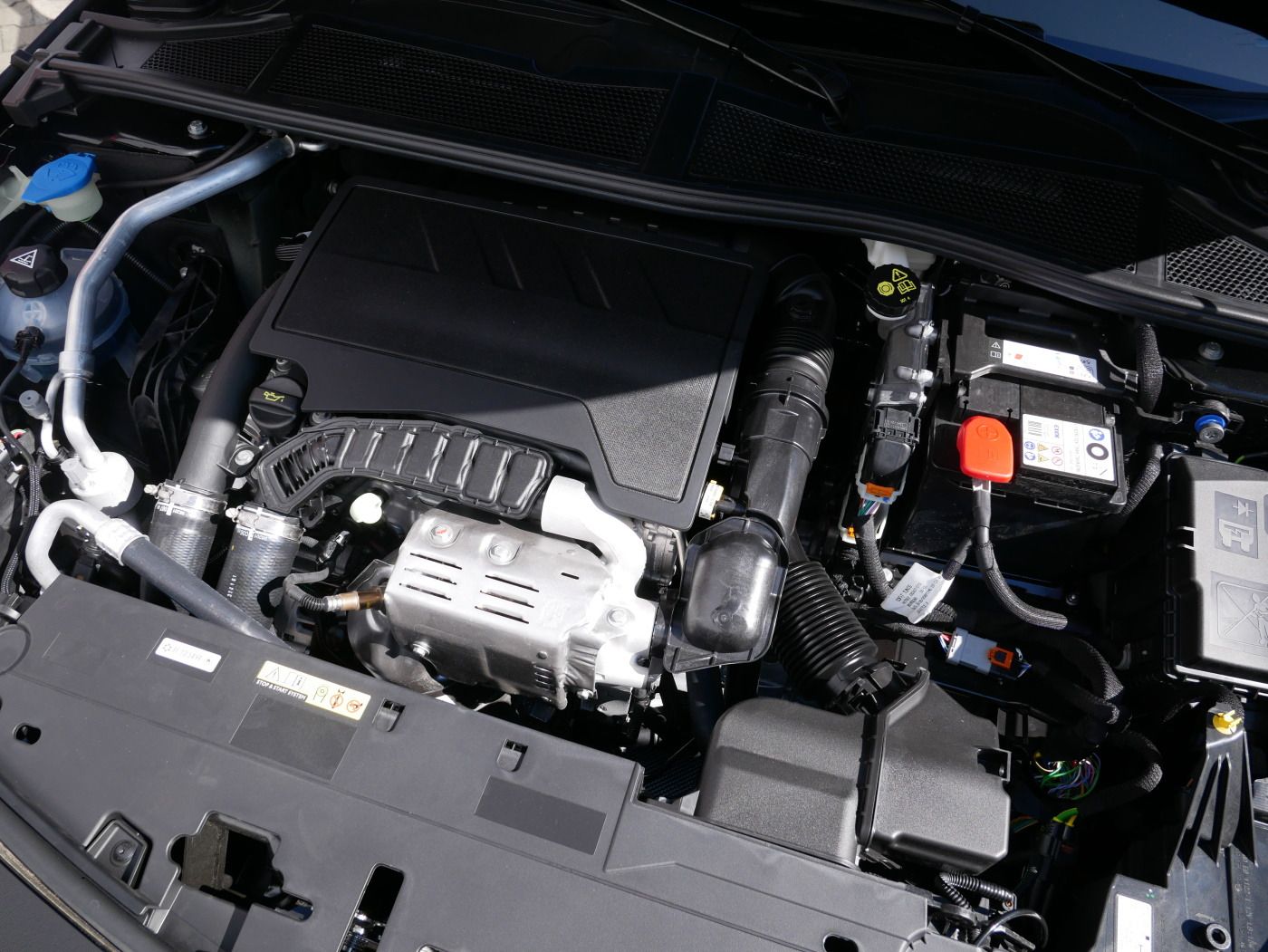 Fahrzeugabbildung Opel Astra -L 1.2 Business-Edition Kamera LED 18''ALU