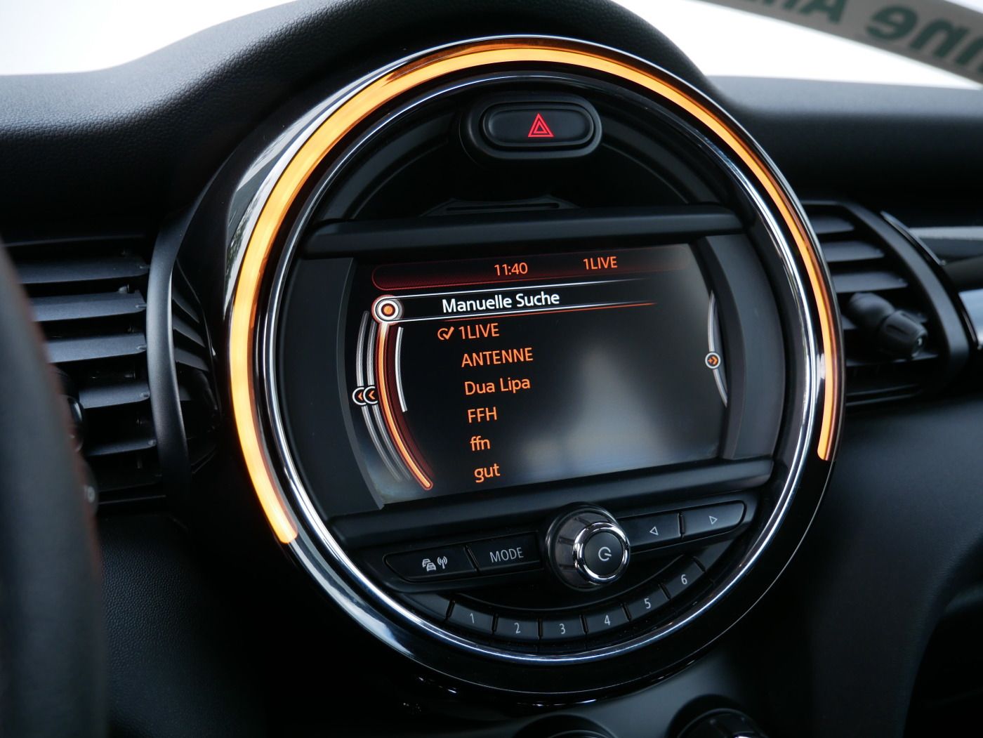 Fahrzeugabbildung MINI One 1.2 1.Hand Sitzheiz Klimaautomatik 16''ALU